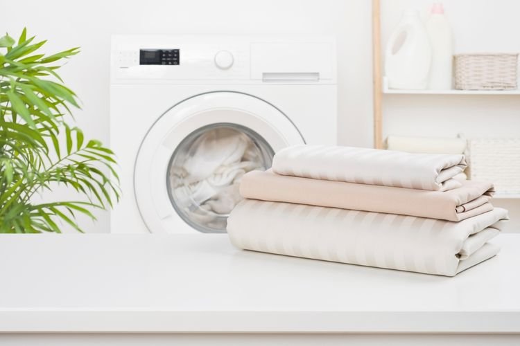 Suhu Ideal untuk Mencuci Seprai Tempat Tidur bersihan