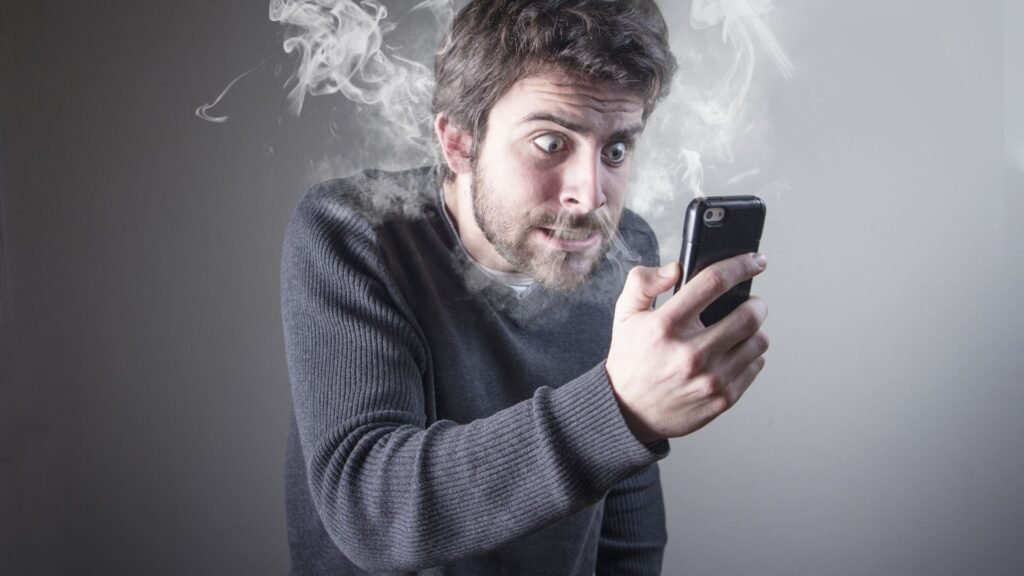 Tips Mengatasi HP Panas: Panduan agar Smartphone Anda Awet